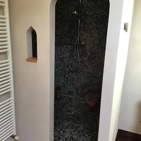 Aux Anges Gardiens Frühstückspension 4*