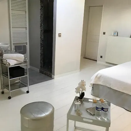 Aux Anges Gardiens 4*