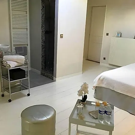 Panzió Aux Anges Gardiens 4*
